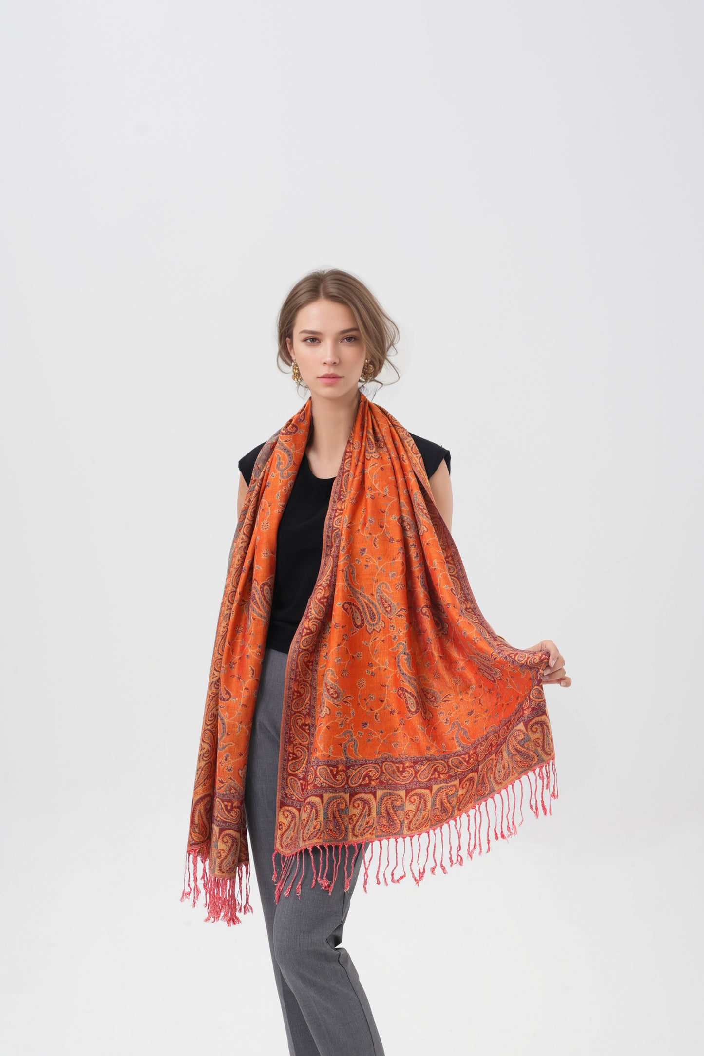 Outlined Paisley Pashmina