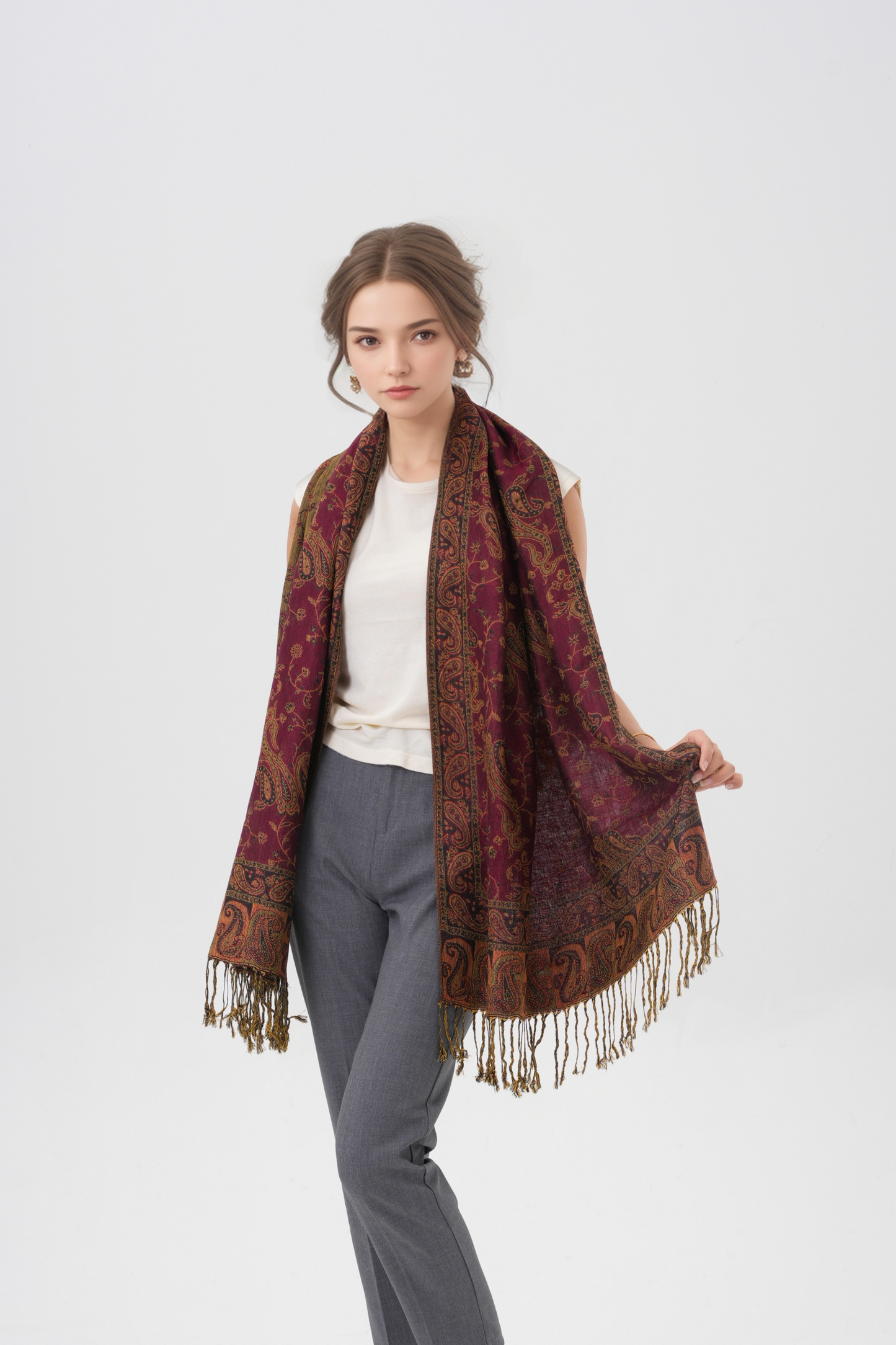 Outlined Paisley Pashmina