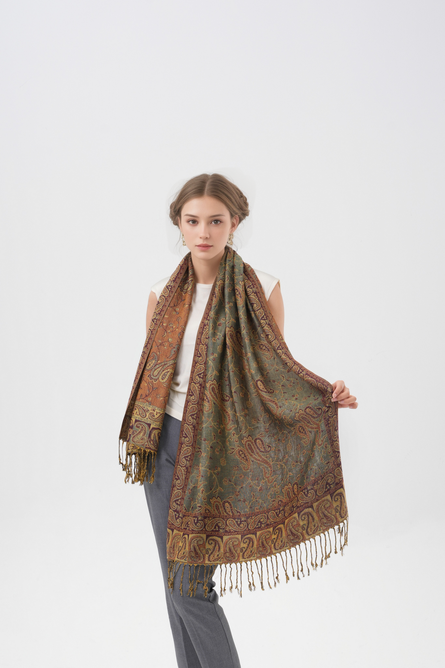 Outlined Paisley Pashmina