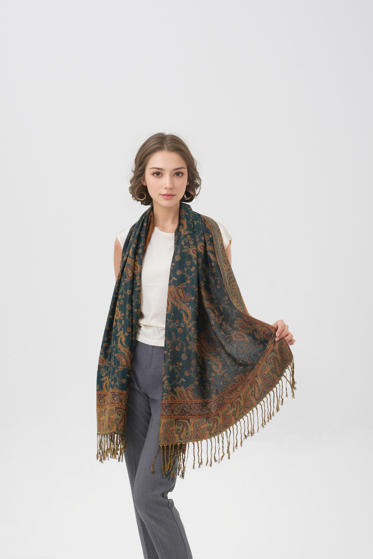 Outlined Paisley Pashmina