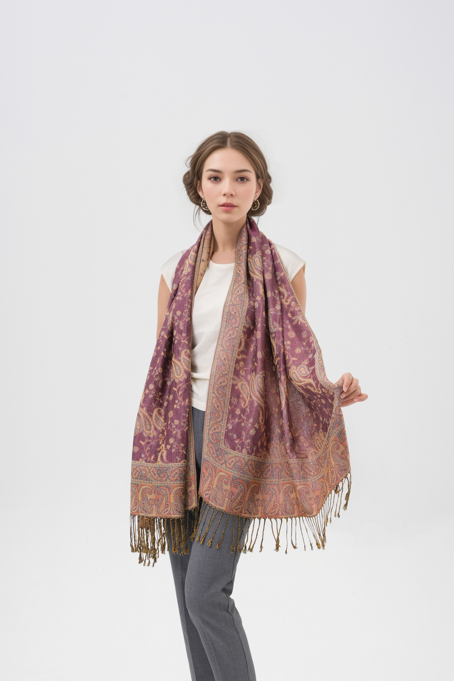 Outlined Paisley Pashmina