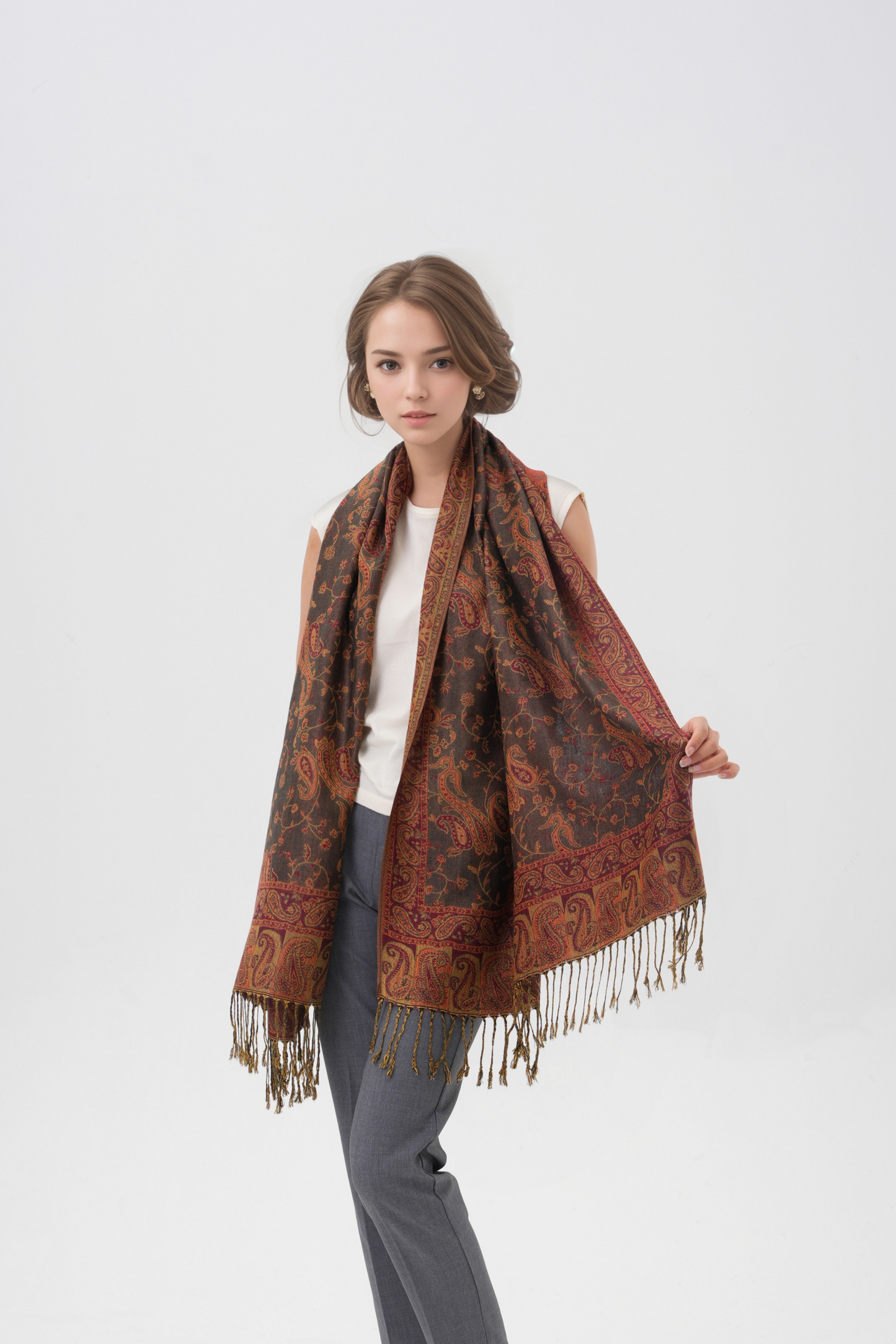 Outlined Paisley Pashmina